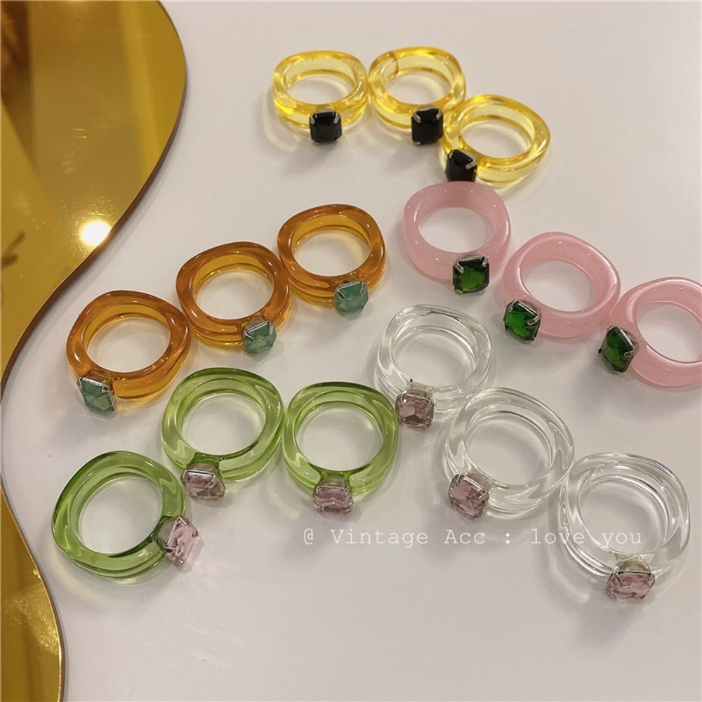 Colorful resin ring
